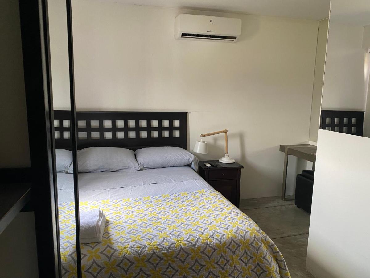 Ica Adventures II Hostel Ngoại thất bức ảnh