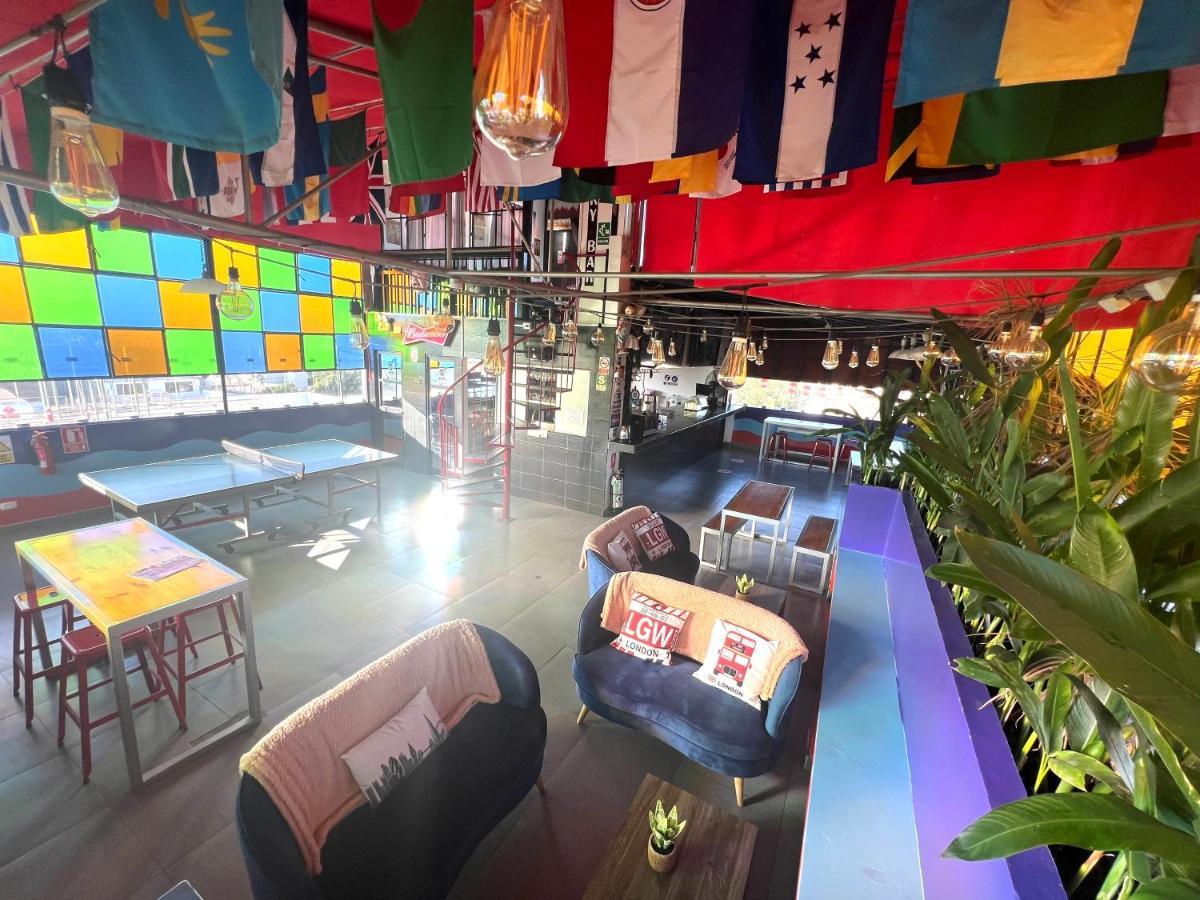 Ica Adventures II Hostel Ngoại thất bức ảnh