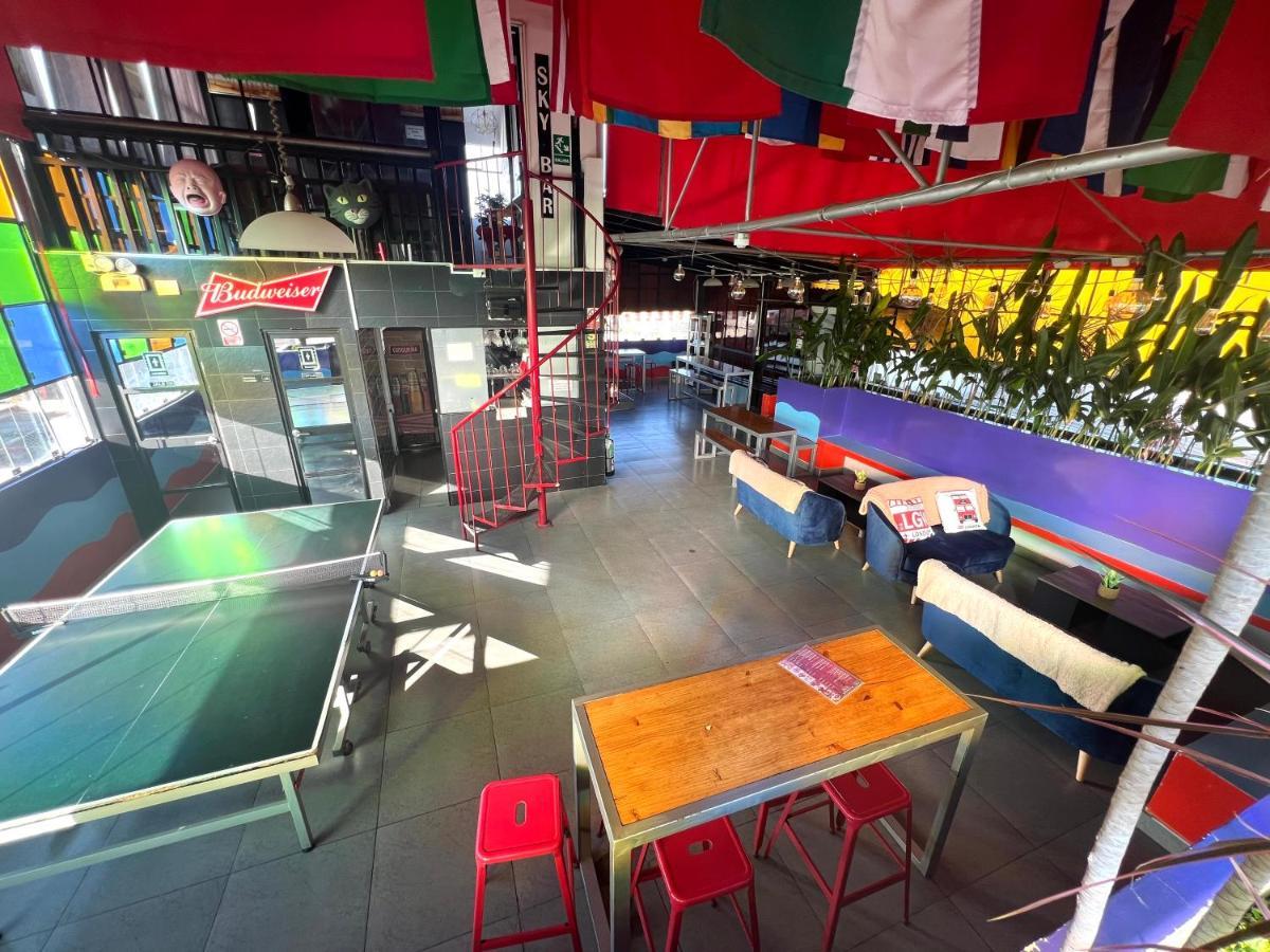 Ica Adventures II Hostel Ngoại thất bức ảnh