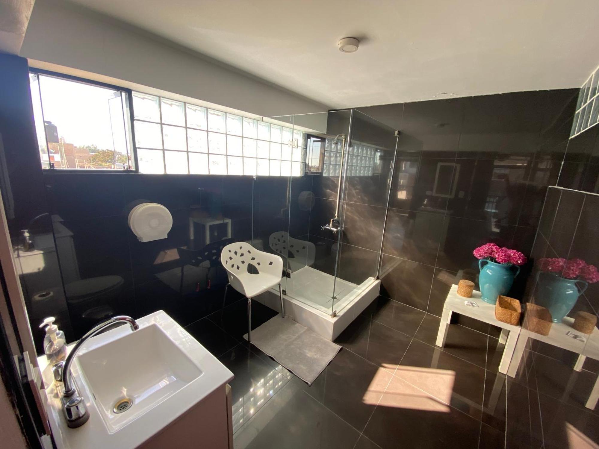 Ica Adventures II Hostel Ngoại thất bức ảnh