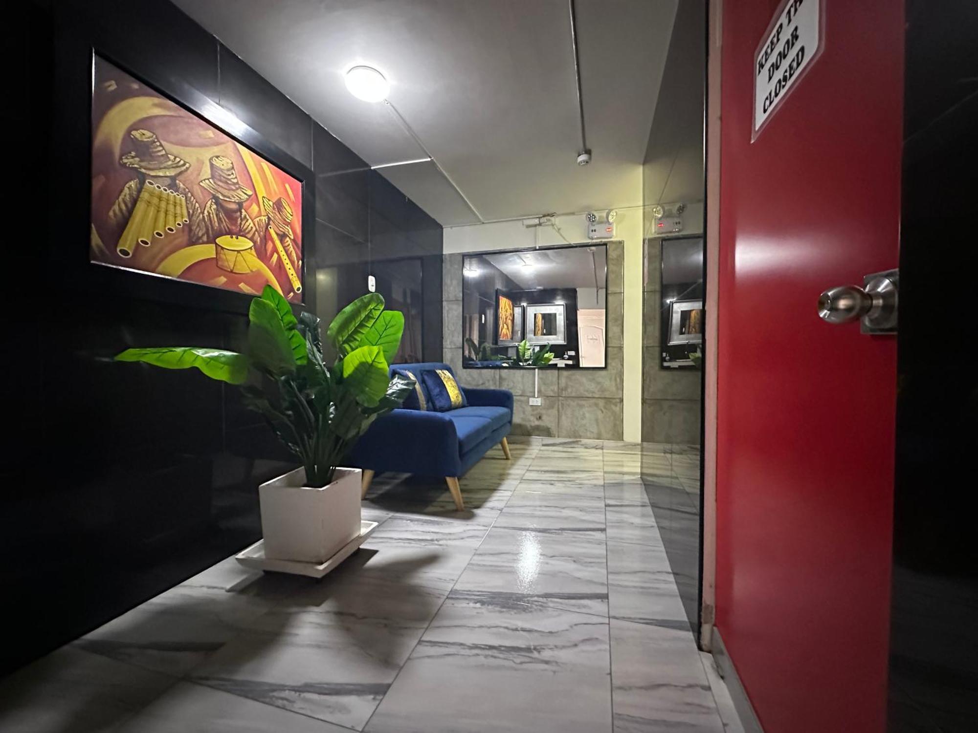 Ica Adventures II Hostel Ngoại thất bức ảnh