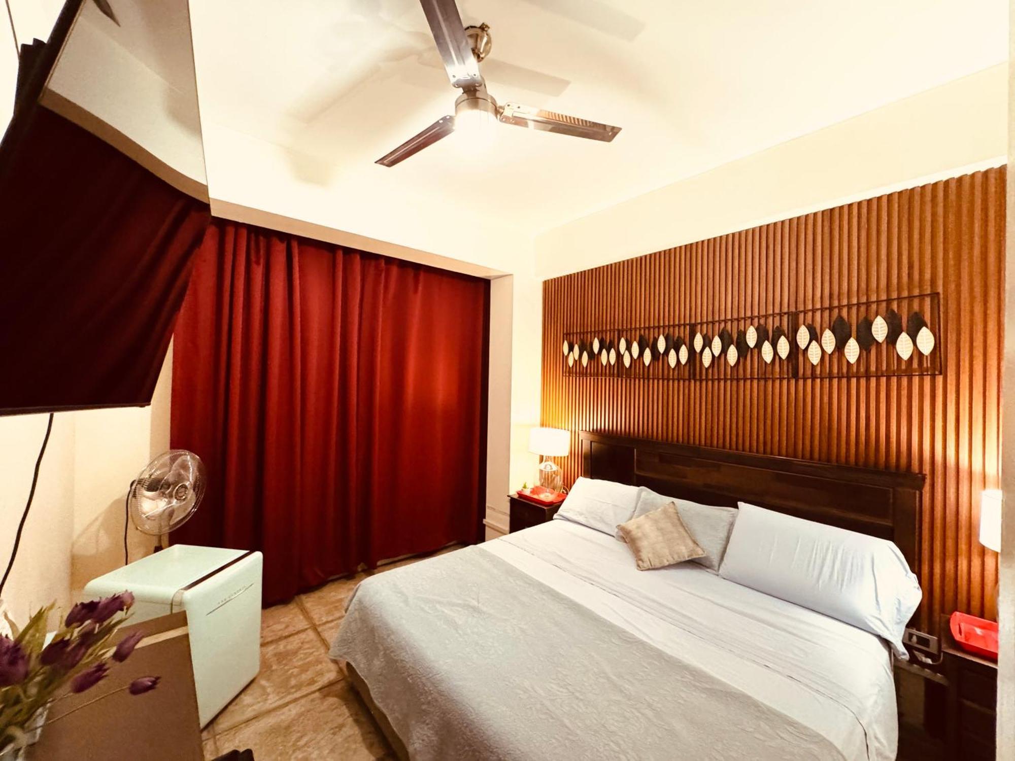 Ica Adventures II Hostel Ngoại thất bức ảnh