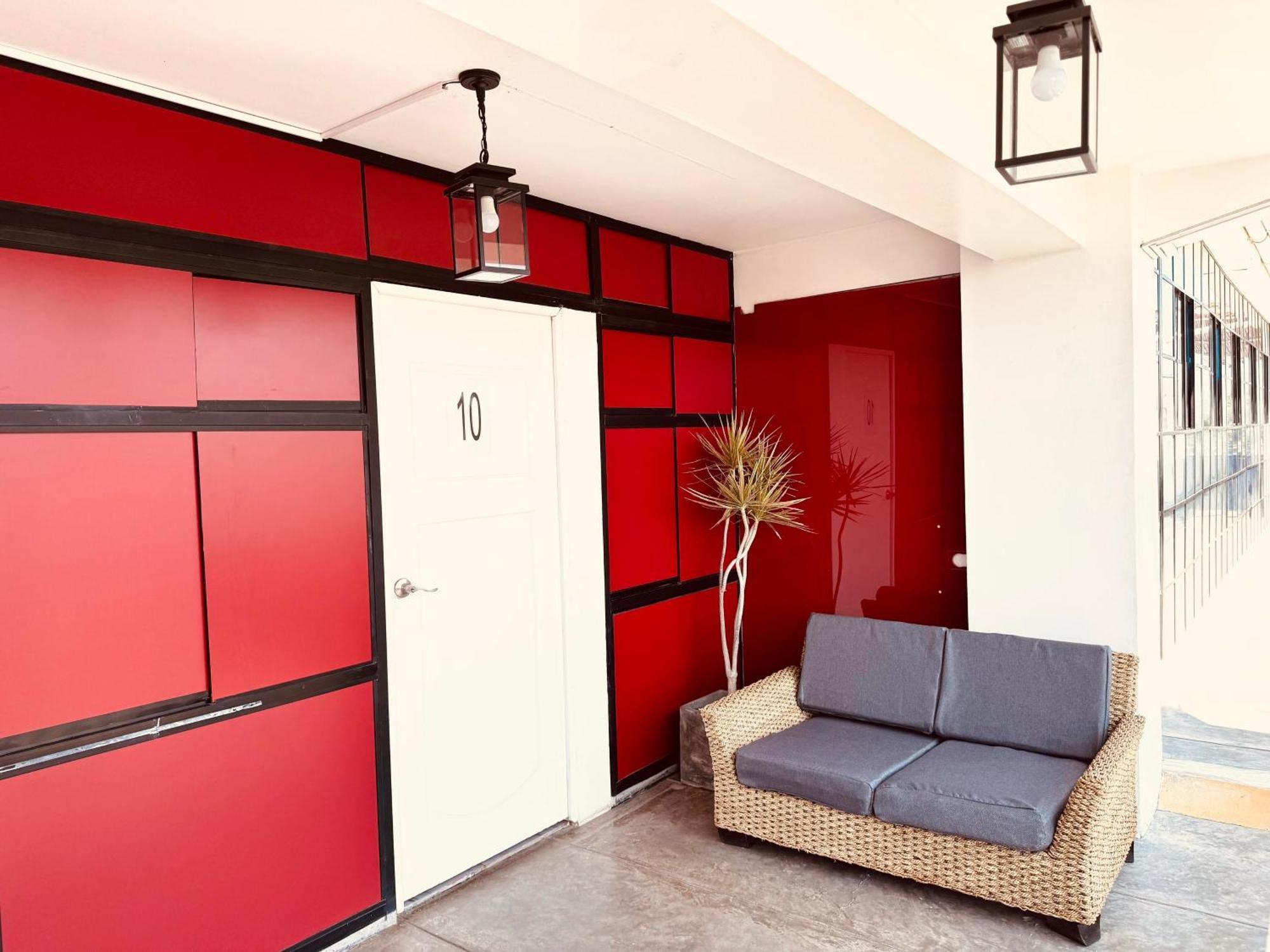 Ica Adventures II Hostel Ngoại thất bức ảnh